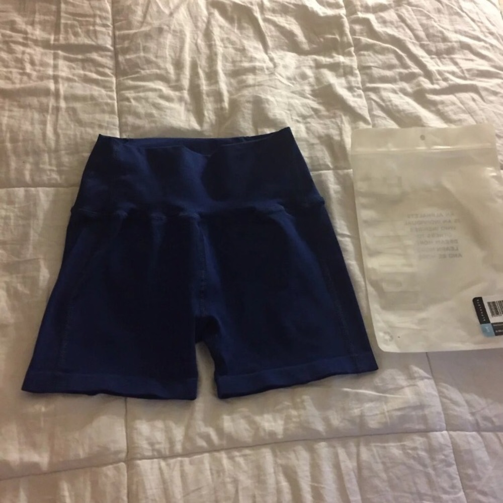 Alphalete Revival Shorts Estate Blue Small NWT - Picture 6 of 8